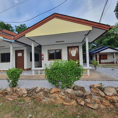 Pineapple Resort Ban Huai Thalaeng Phan المظهر الخارجي الصورة
